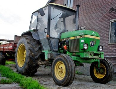 Plexiglas tractor ruit