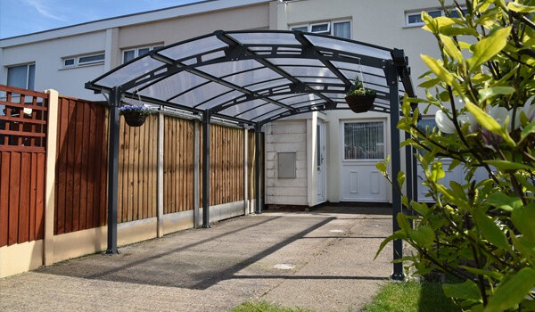 Carport polycarbonaat platen gebogen