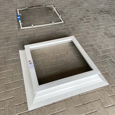 lichtkoepel met opstand
