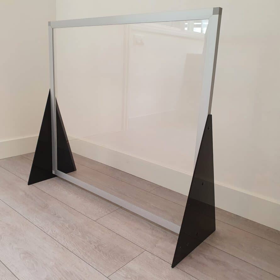 plexiglas spatscherm in aluminium frame