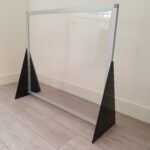 spatscherm in aluminium frame