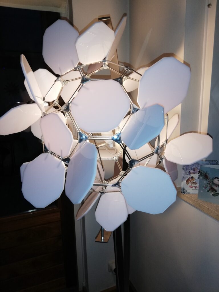 Lamp opaal witte plexiglas plaatjes