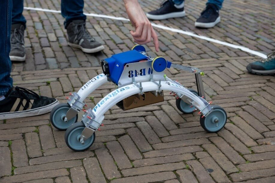 Polycarbonaat bladveer TU Delft